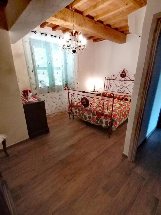 סטורניה Agriturismo Montecrespini חדר תמונה
