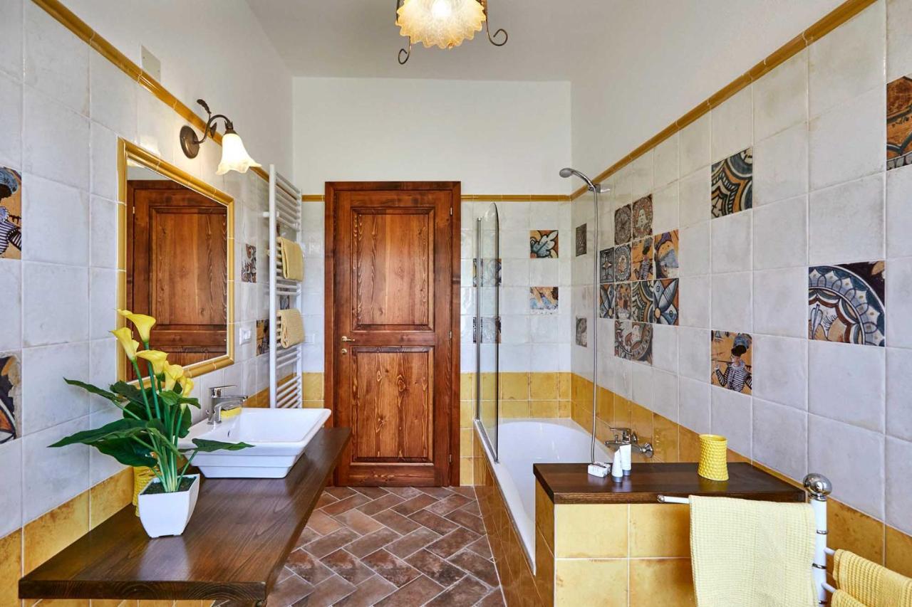 סטורניה Agriturismo Montecrespini מראה חיצוני תמונה